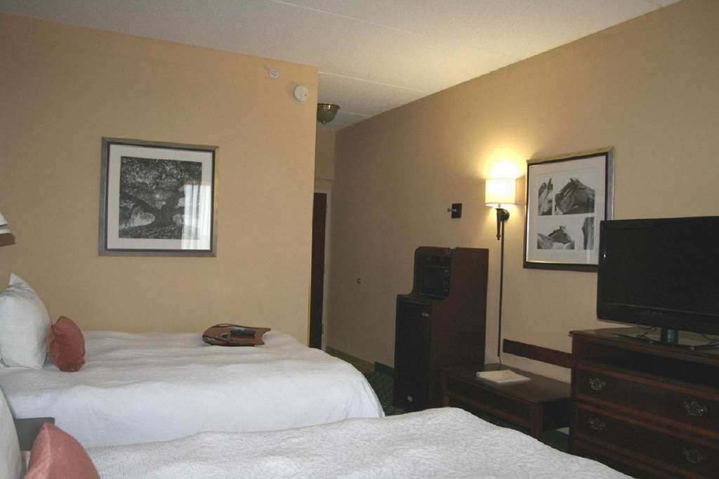 Hampton Inn Louisville Northeast Cameră foto